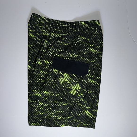 Under Armour Reblek Storm1 Board Swim Shorts Black and Neon Green Men’s Size 36 - Picture 7 of 11